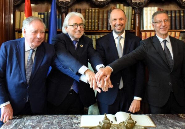 Réunion à Barcelone : CEMAES et partenaires marocains et catalans discutent de stratégies pour renforcer les investissements bilatéraux et la coopération économique.